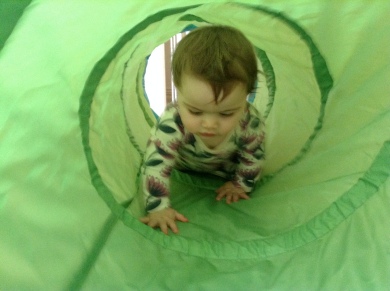 IKEA green tunnel play tent toy